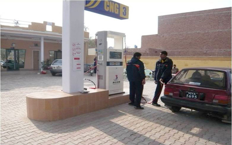 CNG tankla Pakistanis