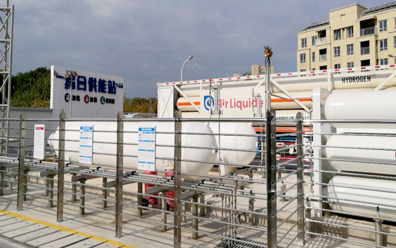 Sinopec Anzhi et Xishanghai Hydrogenium Refueling Stations in Shanghai